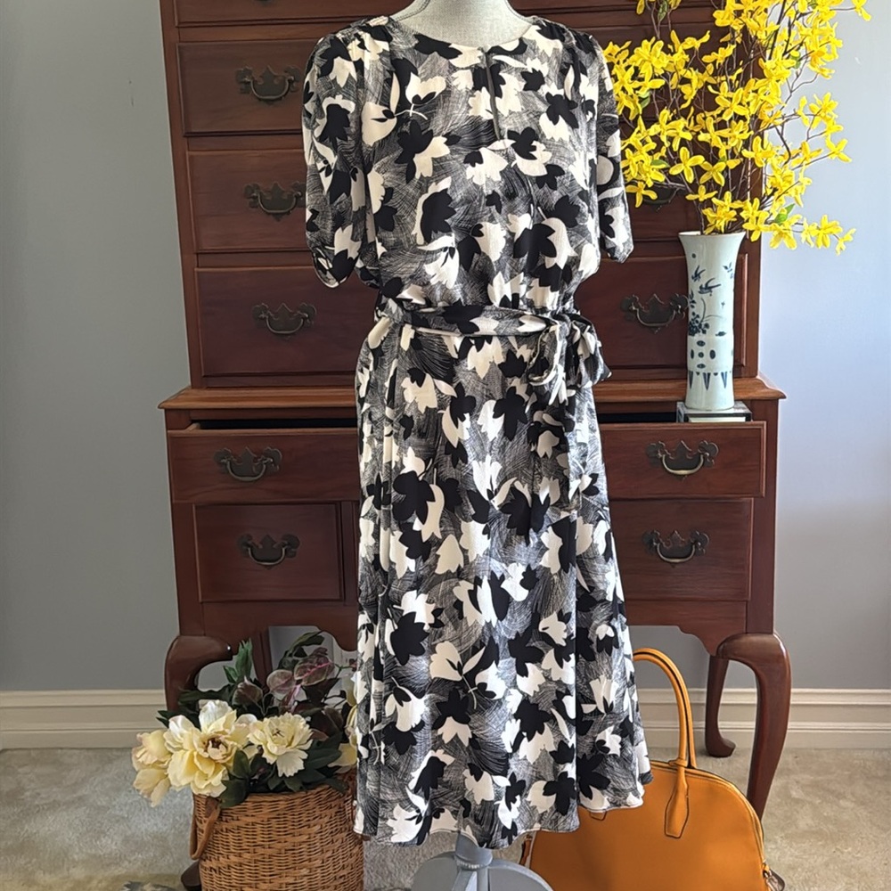 Lauren Ralph Lauren Black and White Floral Dress Size 12 - Picture 12 of 12